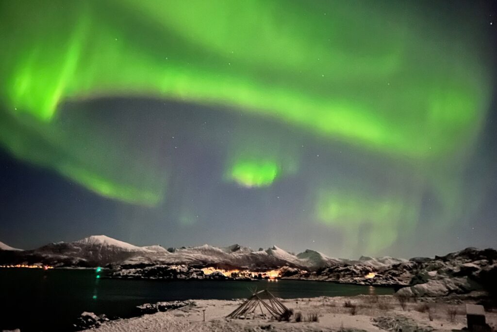 AURORA NORTHERN LIGHTS RETREATS Senja Norway(5)